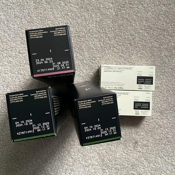 NIB - Nespresso VERTUO Capsules sleeves of Columbia, Stormio, and samples - Picture 3 of 6